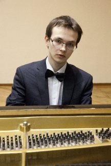 Арсений Мерзлов