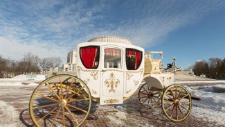 В центре Минска проедет музыкальная карета