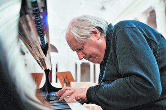 Григорий Соколов
