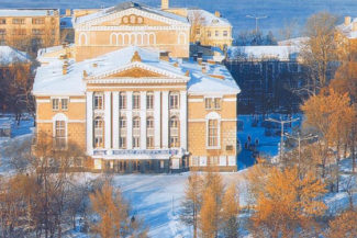 Пермский театр оперы и балета. Фото - enc.permculture.ru