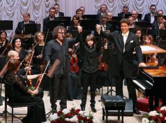 Андрей Иванов, Даниил Гулевич и Денис Мацуев. Фото - Георгий Ахадов