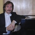 Евгений Михайлов