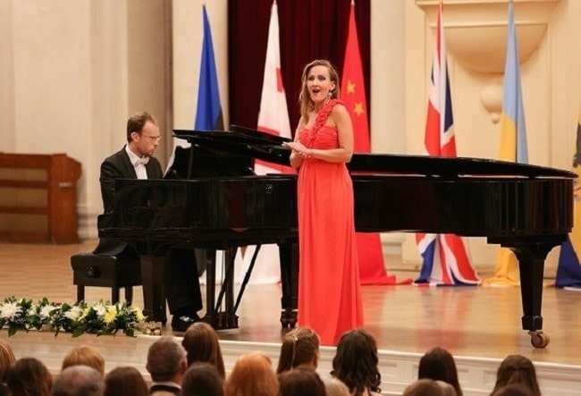 Лариса Поминова Лариса Поминова