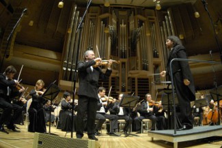 Дмитрий Ситковецкий впервые сыграл в Москве скрипичный концерт Чайковского