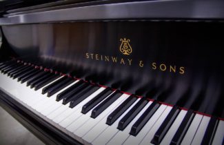 Рояль Steinway & Sons