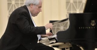 Григорий Соколов
