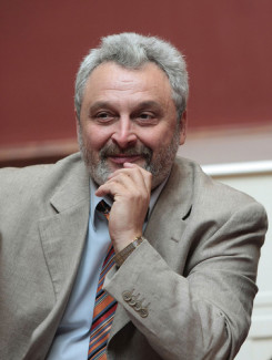 Юрий Александров