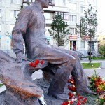 Памятник Шостаковичу в Петербурге