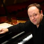 Александр Гиндин