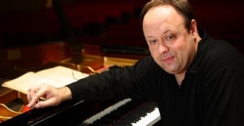 Александр Гиндин