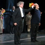 Александр Анисимов и Юрий Александров принимают поздравления. Фото: Ирина Чечурина/РГ