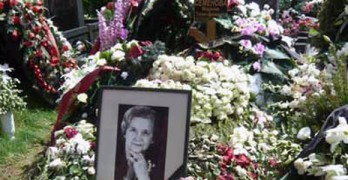 Попечители ГАБТа выделили 2 млн руб. на памятник Марине Семеновой