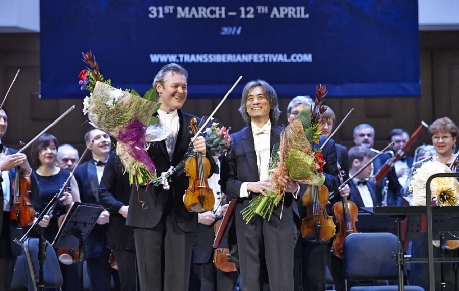 Транссибирский фестиваль 2022 новосибирск программа. Оркестр. Транссибирский фестиваль. Концерт арт. Певицы новосибирской филармонии.