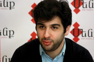 Сергей Смбатян