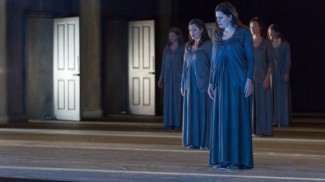 Антиопера «Ни…». Фото - Staatsoper/Stephen Cummiskey