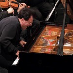 Пианист Андрей Гаврилов: "Я - часть этой страны и ее армии"