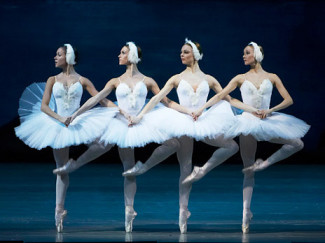 Балет "Лебединое озеро" на VIII Международном фестивале балета "Мариинский"
