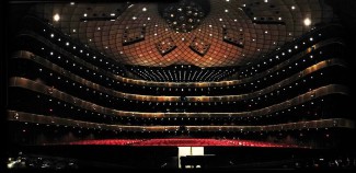 David Koch theater - зал, в котором проходят гастроли балета и оркестра Большого театра в Нью-Йорке