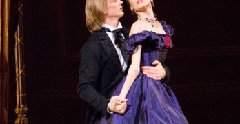 Светлана Захарова и Эдвин Ревазов в балете «Дама с камелиями». Фото - Михаил Логинов/Большой театр