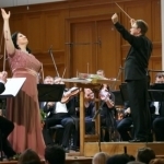 Солистка - Людмила Монастырская, дирижер - Михаил Плетнев