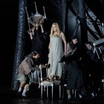 Нетребко уверяет, что в образе леди Макбет, как ни удивительно, наконец-то смогла быть на сцене сама собой. Фото - coolconnections.ru