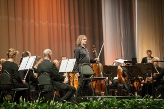 Солист - Александр Князев