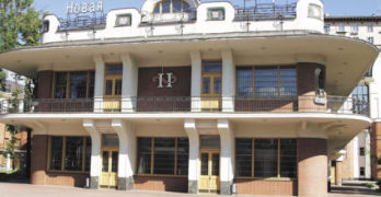 Театр "Новая опера". Фото - Алексей Мощенков