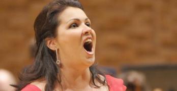 Анна Нетребко