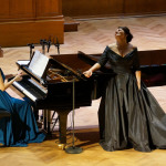 Хибла Герзмава и Екатерина Ганелина на сцене БЗК. Фото - Алена Ездакова