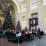 Молодежный симфонический академический оркестр «Виртуозы Слобожанщины» устроил сюрприз для пассажиров