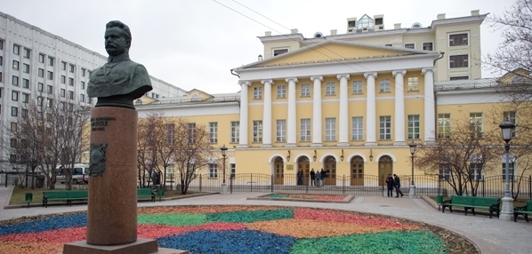 Школа имени Гнесиных Школа имени Гнесиных
