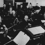 Дирижер К. Элиасберг на репетиции Седьмой симфонии Д.Д.Шостаковича. Фото ИТАР-ТАСС