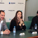 Барбара Фриттоли и братья Абдразаковы во время пресс-конференции. Фото: Олег Яровиков