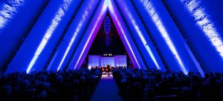 В норвежском Тромсе открылся 28-й музыкальный фестиваль "Северное сияние"