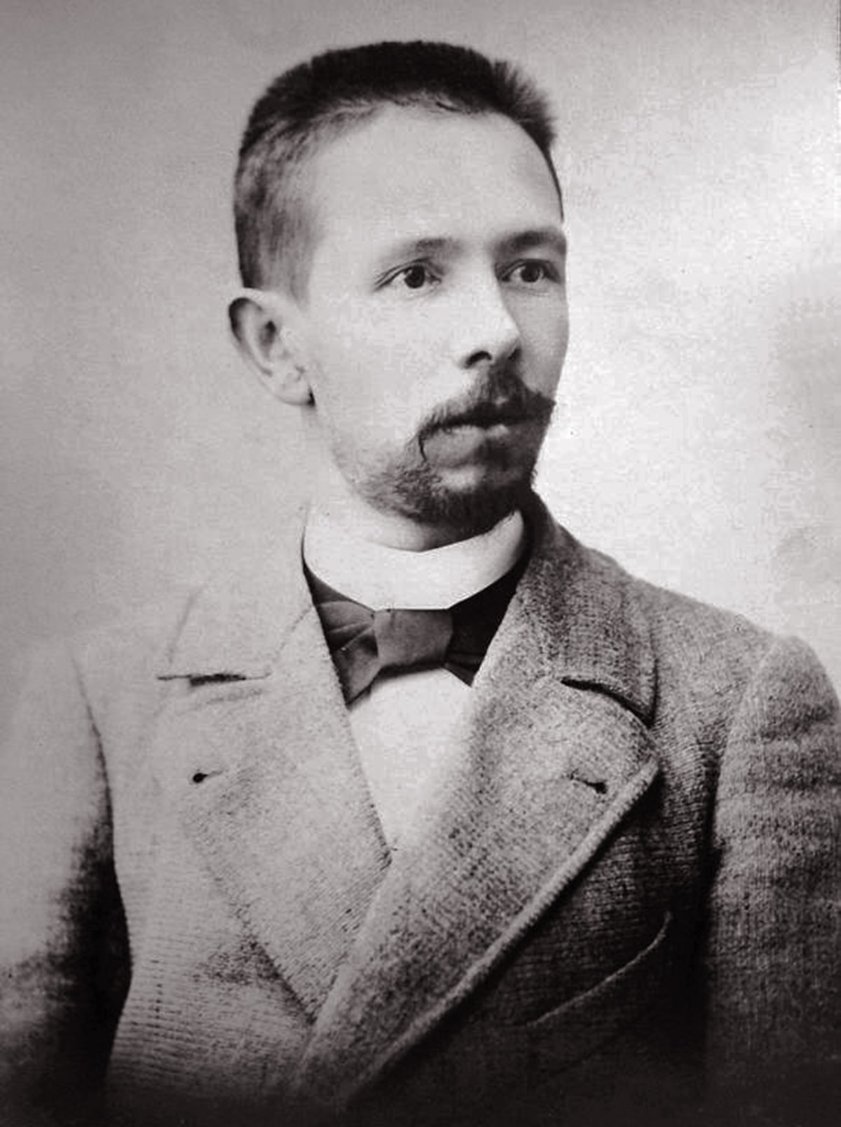 Виктор Сергеевич Калинников