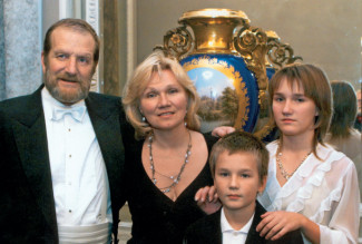 Семья Максима Шостаковича Семья Максима Шостаковича
