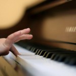 В Кузбассе состязаются юные пианисты