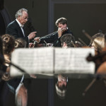 Дирижер Юрий Темирканов (слева) и скрипач Андрей Баранов. Фото: Евгений Биятов/ РИА Новости