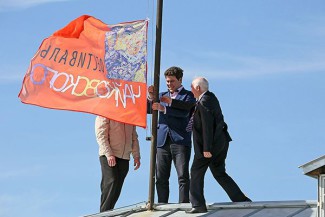 В Екатеринбурге юбилей Чайковского отметили на крыше. Фото - Татьяна Андреева В Екатеринбурге юбилей Чайковского отметили на крыше. Фото - Татьяна Андреева