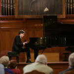 Люка Дебарг. Фото - tchaikovskycompetition.com