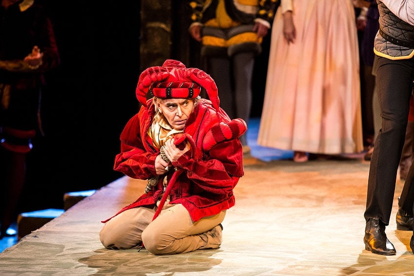 Мне отмщение и Аз воздам "Риголетто" в Новой Опере