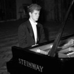 Ван Клиберн за роялем Steinway & Sons