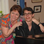 Люка Дебарг и Рена Шерешевская в Доме-музее П. И. Чайковского в Клину