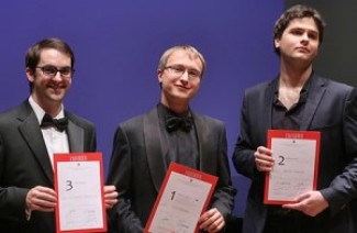 Илья Максимов (в центре) занял первое место на конкурсе в Италии