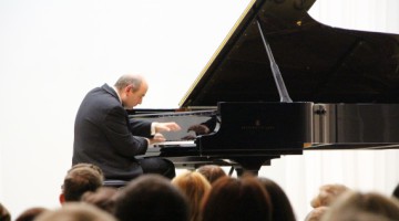 Рувим Островский