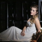 Екатерина Морозова отвечает представлениям XIX века о средневековой французской принцессе. Фото - Дамир Юсупов / Большой театр