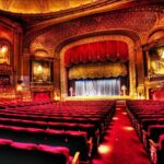 5 правил покупки дешевых билетов в московские театры
