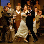 Ленский всерьез ревнует Ольгу к Онегину, но окружающих это только забавляет. Фото - Дамир Юсупов