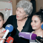 Сильва Мекинян с воспитанницами
