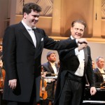 Денис Мацуев и Александр Сладковский на сцене зала имени Чайковского. Фото Дарьи Климовой